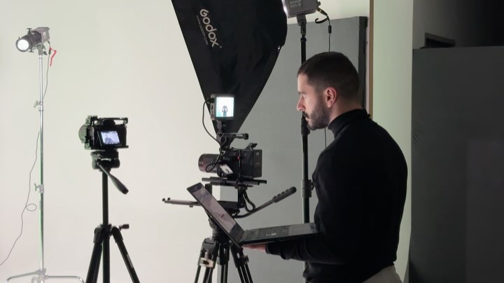 Ask Wire production behind the scenes 3